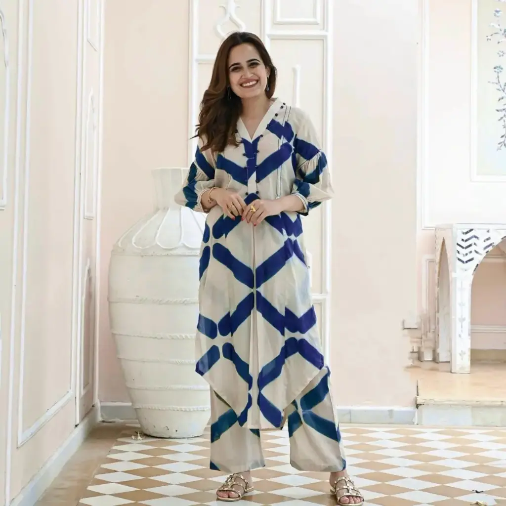 Isha Clamp Co-ord Set (M/38, Green)