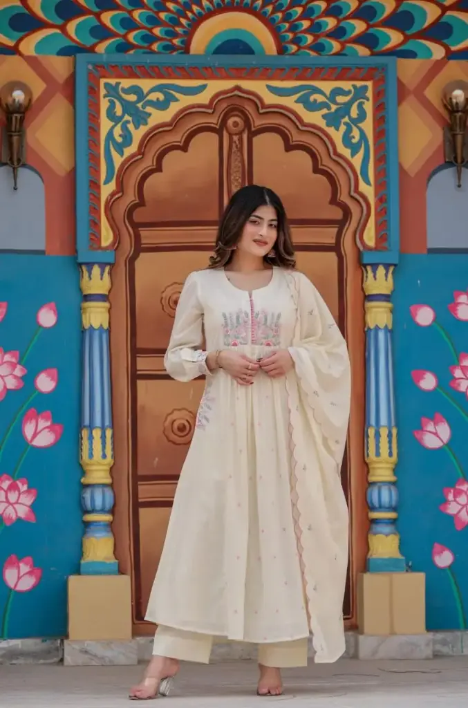 BEAUTIFUL COTTON KURTI PANT AND DUPATTA (M/38)